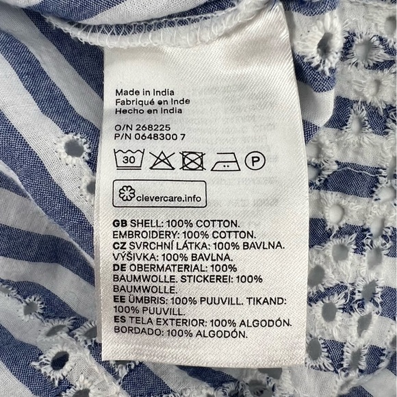 H&M Blue Striped Off The Shoulder Eyelet Short Sleeve Shirt Size 4 Women’s - Picture 5 of 5